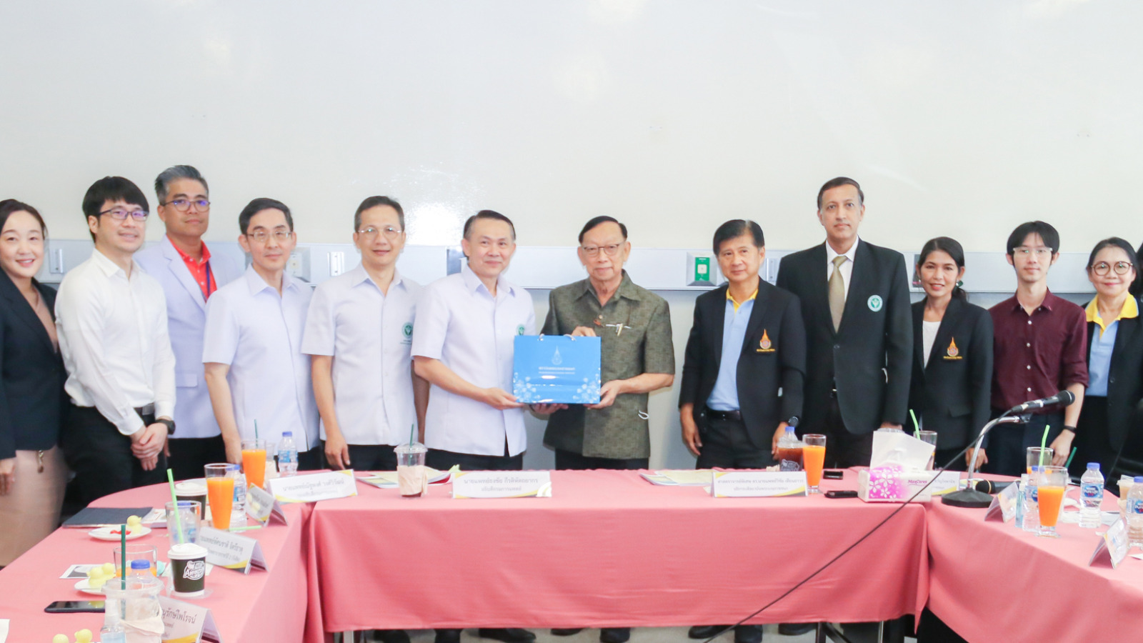 กรมการแพทย์ให้การต้อนรับคณะศึกษาดูงาน จาก สถาบันพระบรมราชชนก